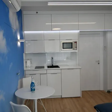 Blue Sky Апартаменты *